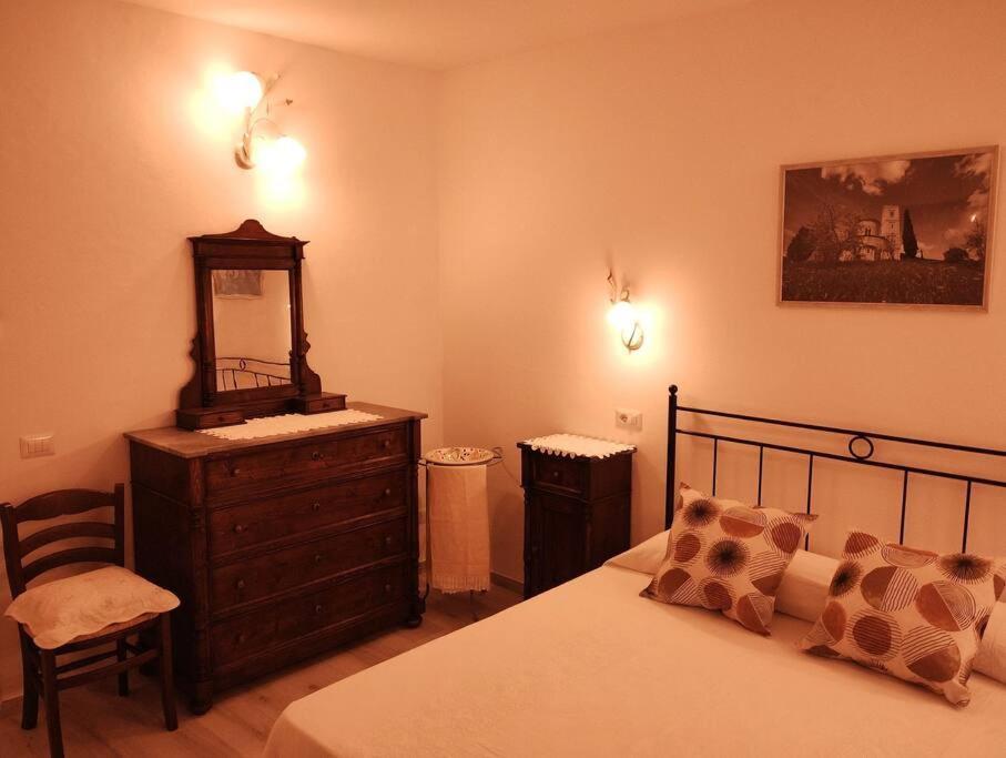 דירות Castiglione dʼOrcia La Casina Di Nonna Giulia מראה חיצוני תמונה