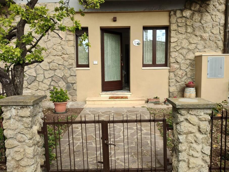 דירות Castiglione dʼOrcia La Casina Di Nonna Giulia מראה חיצוני תמונה